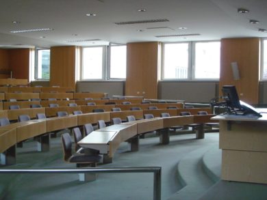 Hannover Leibniz Uni Hörsaal im Gebäude 3702