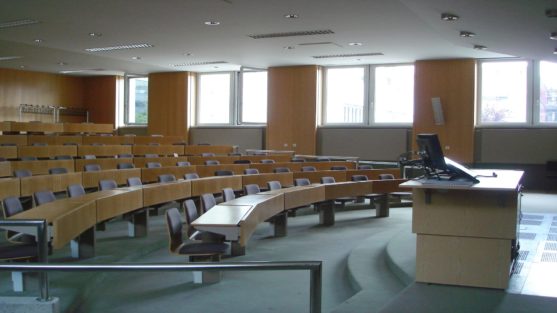 Hannover Leibniz Uni Hörsaal im Gebäude 3702
